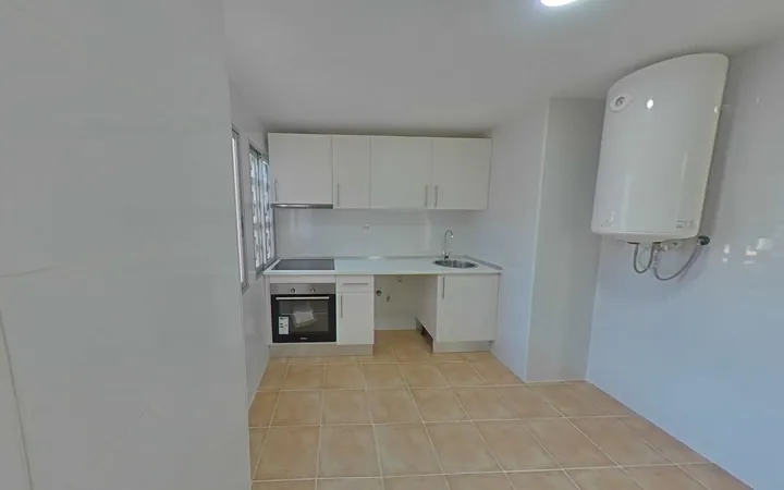 Piso en Calle San Lamberto - Foto 3