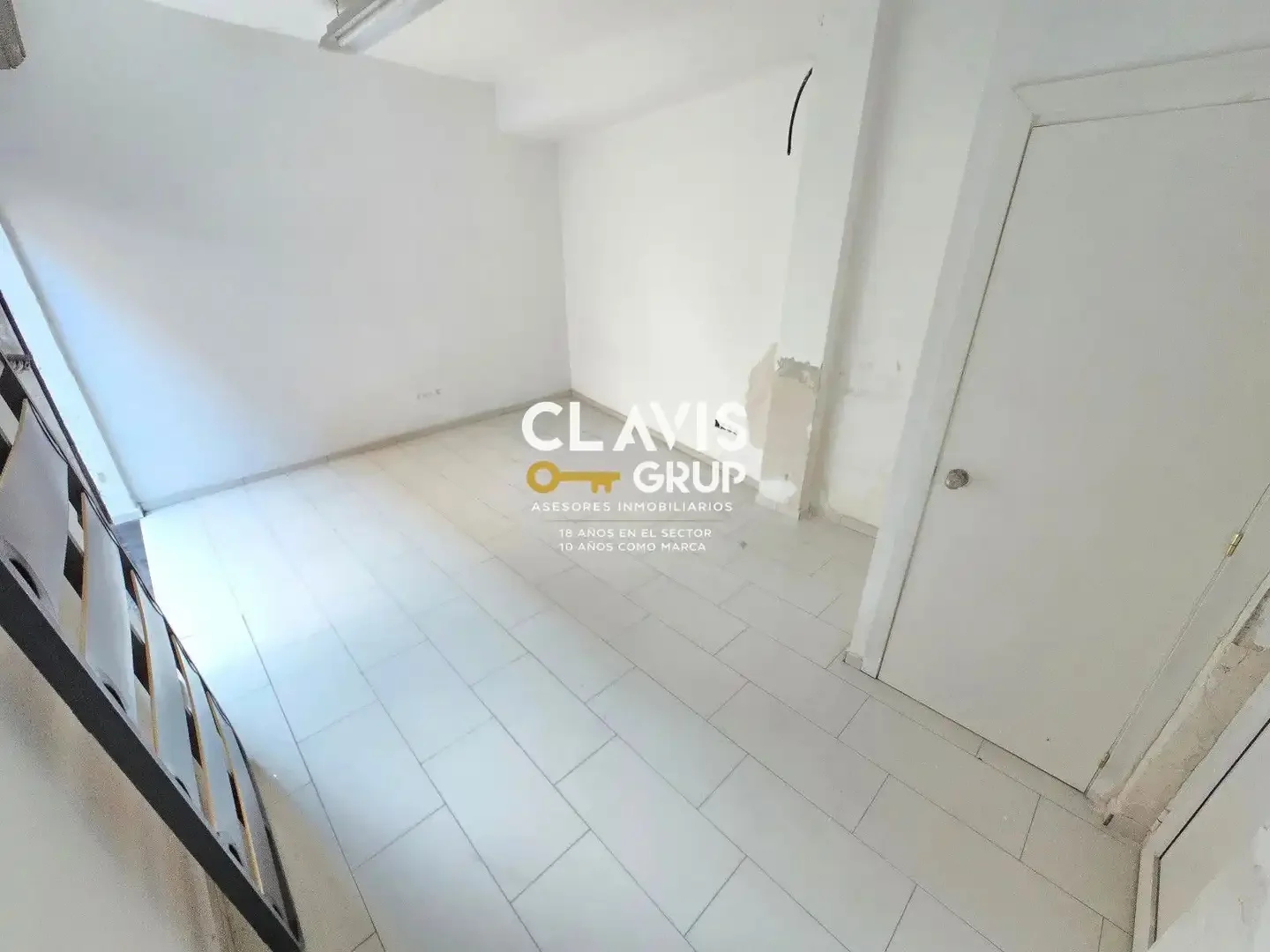 Local comercial en  Barcelona Capital - Foto 3