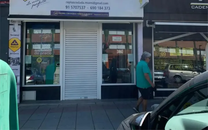 Local comercial en  Camino de Coslada 17 - Foto 1