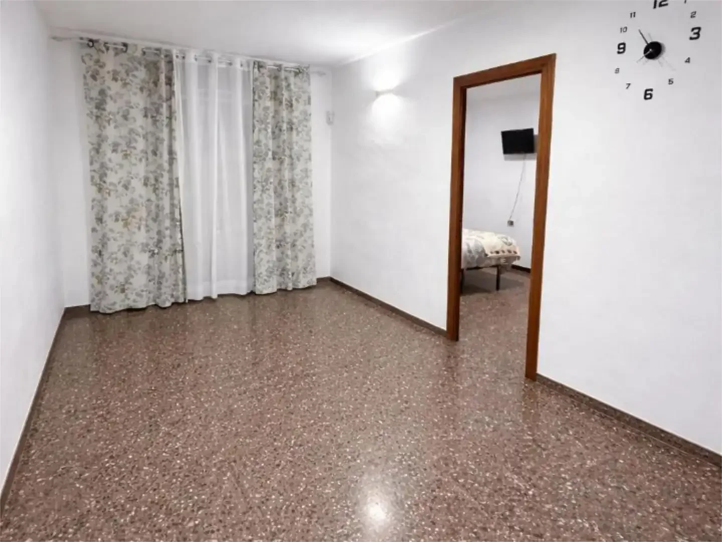 Piso en  Carrer de la Mare de Déu de Lorda 1 - Foto 1