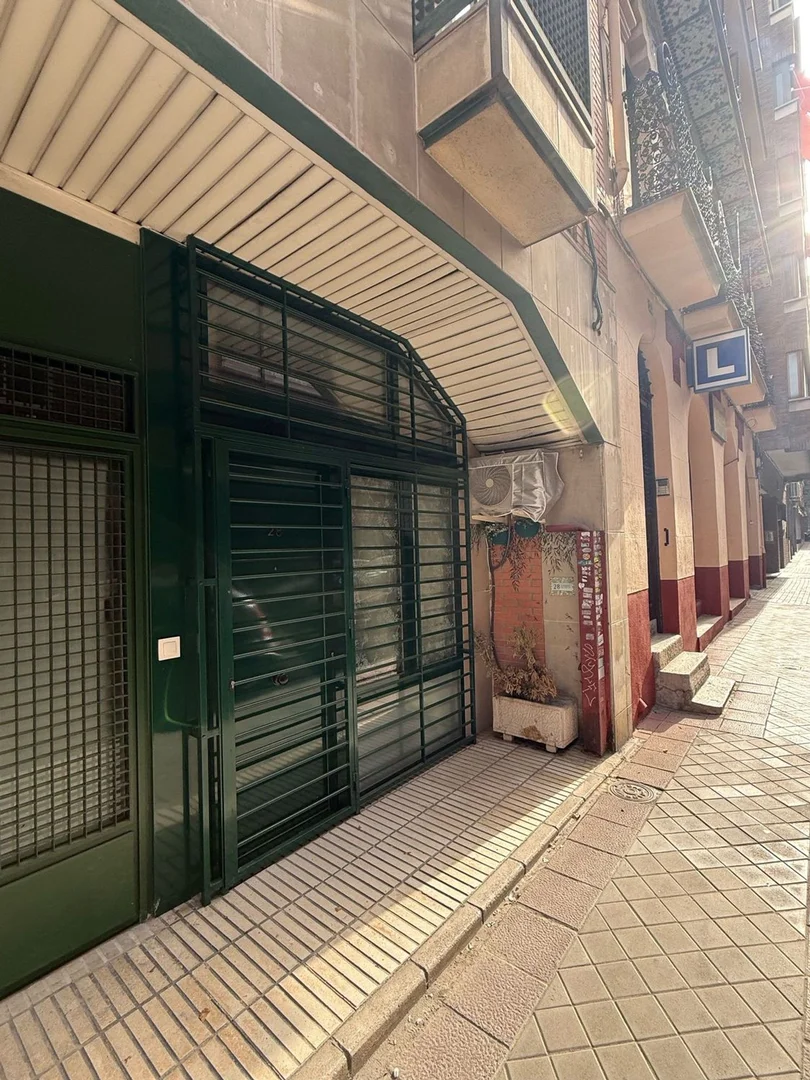 Estudio en calle del General Palanca, 31 - Foto 2