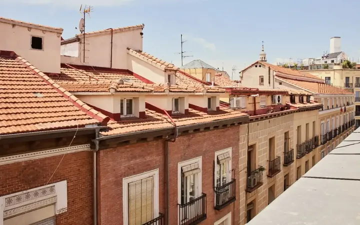 Piso en  Calle del Mesón de Paredes 7 - Foto 8