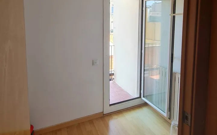 Piso en Calle de Besalú, 8, El Camp de l'Arpa del Clot - Foto 10
