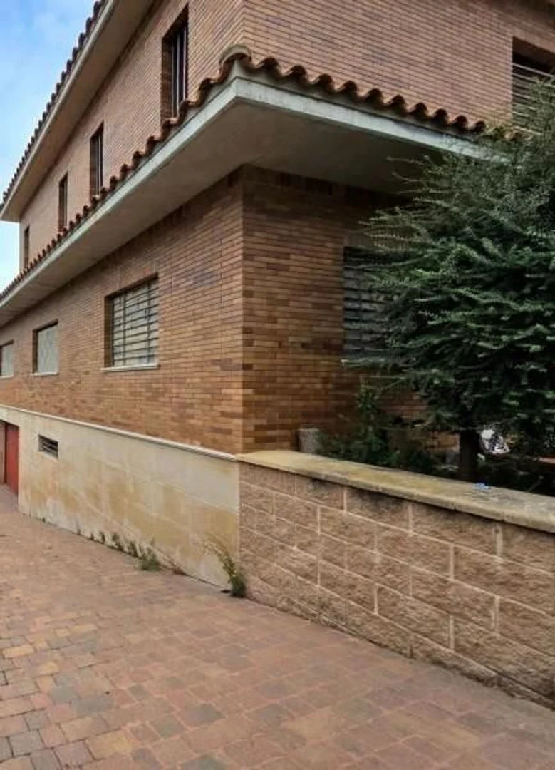 Casa independiente en calle Marqués de Berna, 30