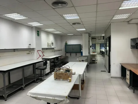 Local comercial en  Barcelona Capital - Foto 56