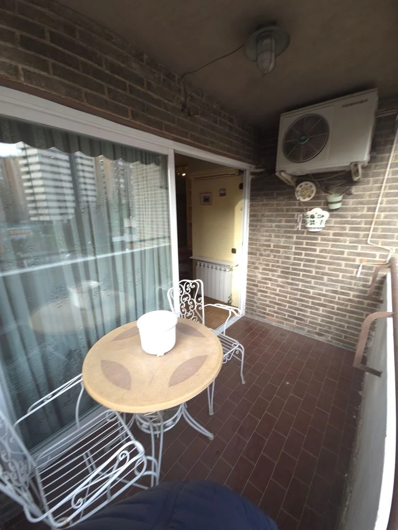 Piso en calle de Melchor Fernández Almagro, 11 - Foto 4