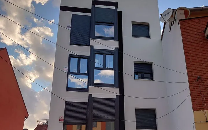 Piso en Calle del Trébol, 21, Valdeacederas - Foto 1