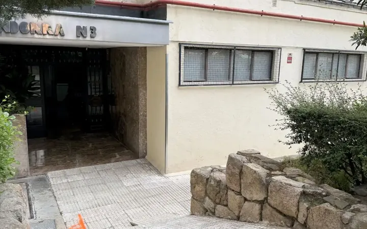 Local comercial en  Calle de Andorra 3 - Foto 3