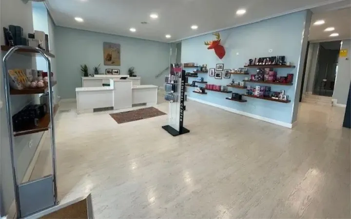 Local comercial en  Calle del Marqués Viudo de Pontejos 1 - Foto 10