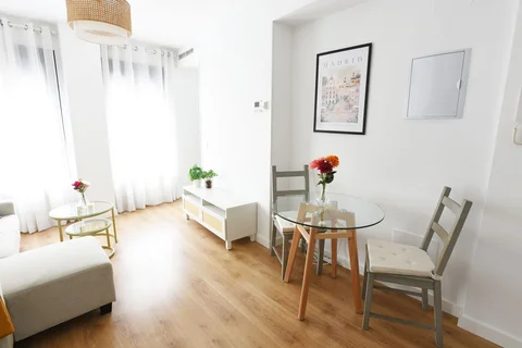 Piso en Barrio Tres Olivos - Valverde - Foto 3