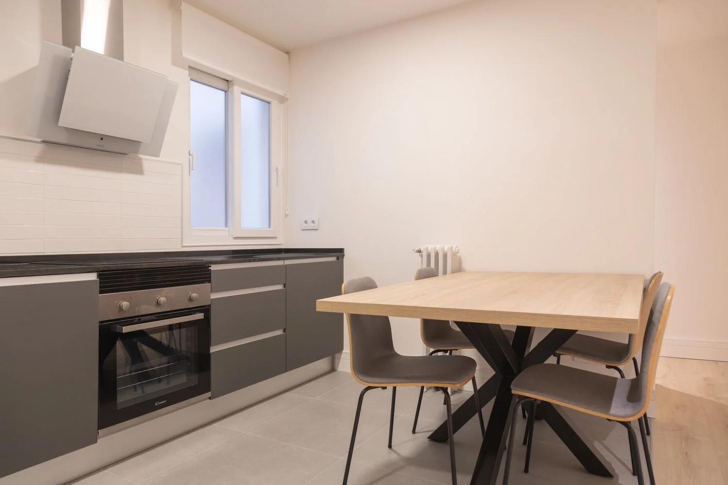 Piso en calle de Blasco de Garay - Foto 13