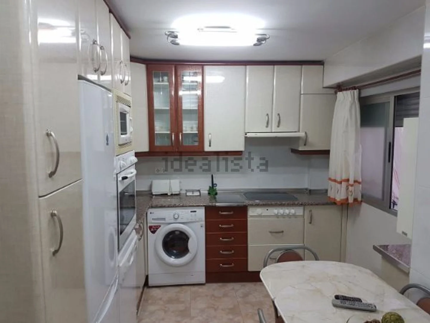 Piso en calle del Camino de los Vinateros, 130 - Foto 4