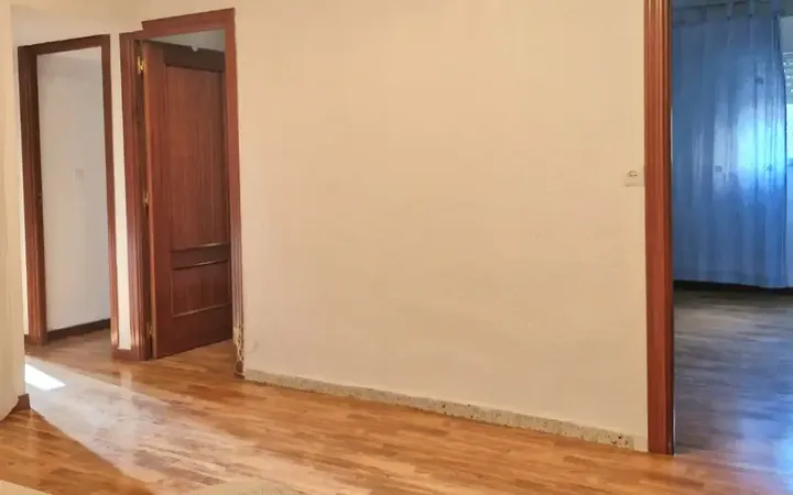 Piso en  Calle de Calahorra 30 - Foto 2