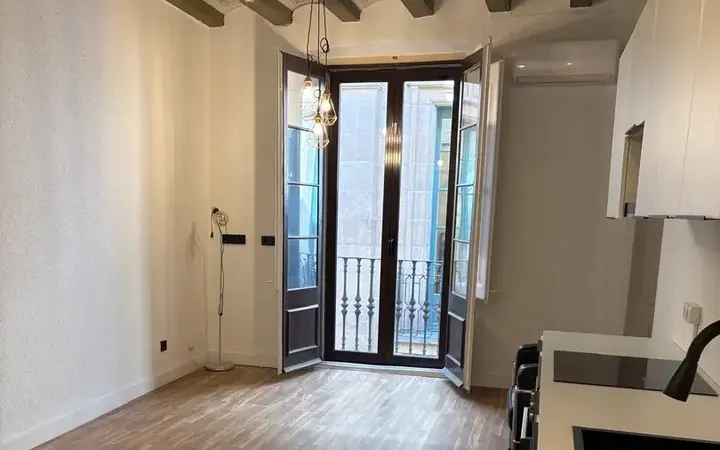 Piso en  Carrer de Valldonzella 1 - Foto 5