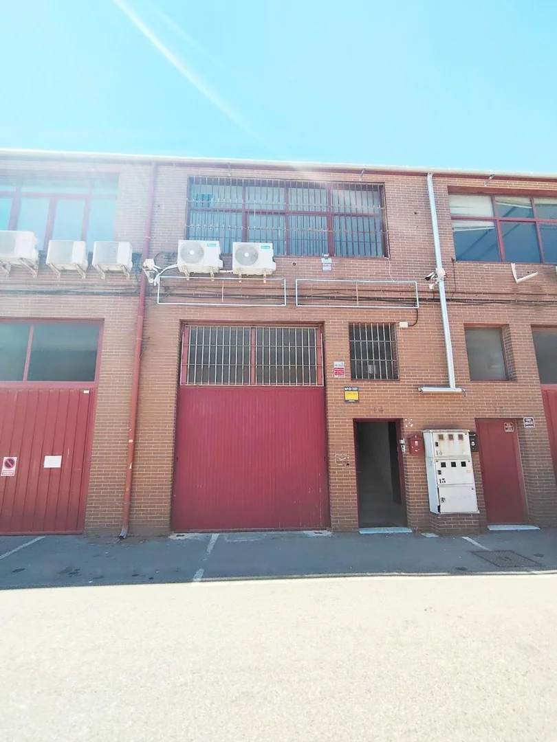 Nave en Calle Ciudad de Frías, Villaverde Alto - Foto 2