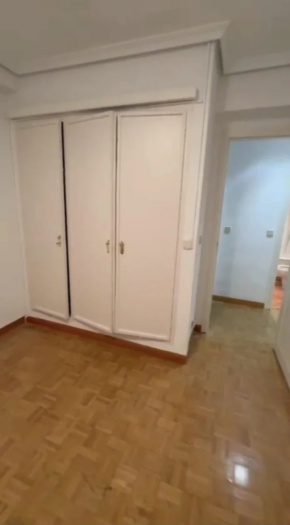 Piso en avenida del General Perón, 16 - Foto 6