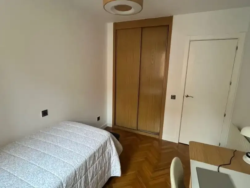 Piso en  Calle de Suecia 25 - Foto 10