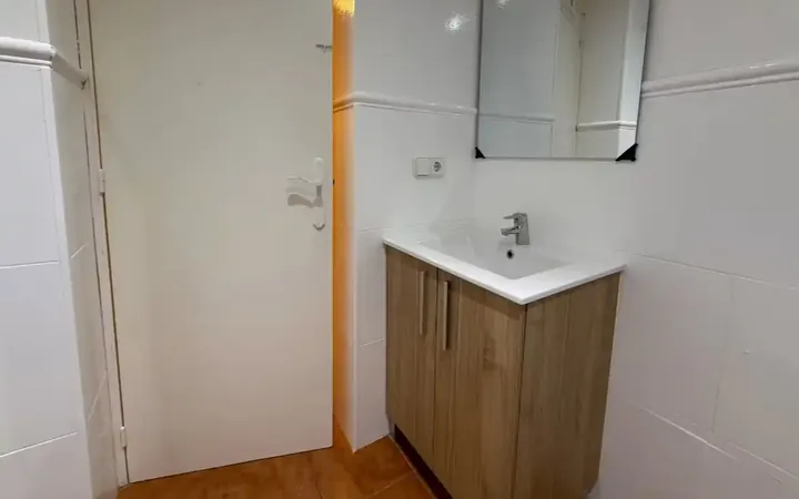 Estudio en  Carrer de Ferran 16 - Foto 5