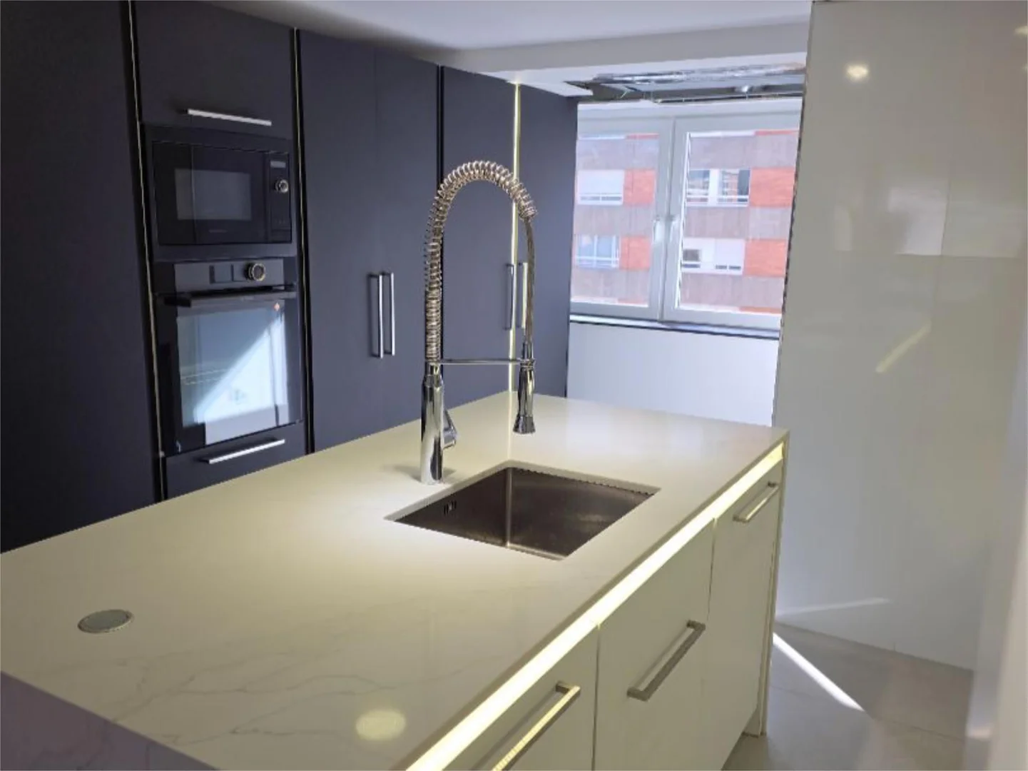 Piso en  Carrer de Sabino Arana 34 - Foto 3