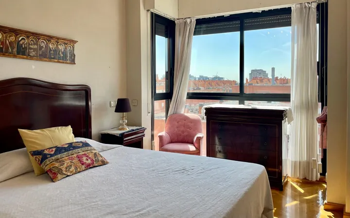 Piso en Avenida de la Ciudad de Barcelona, Adelfas - Foto 1