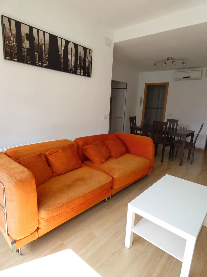 Piso en calle de Clara del Rey, 8 - Foto 4