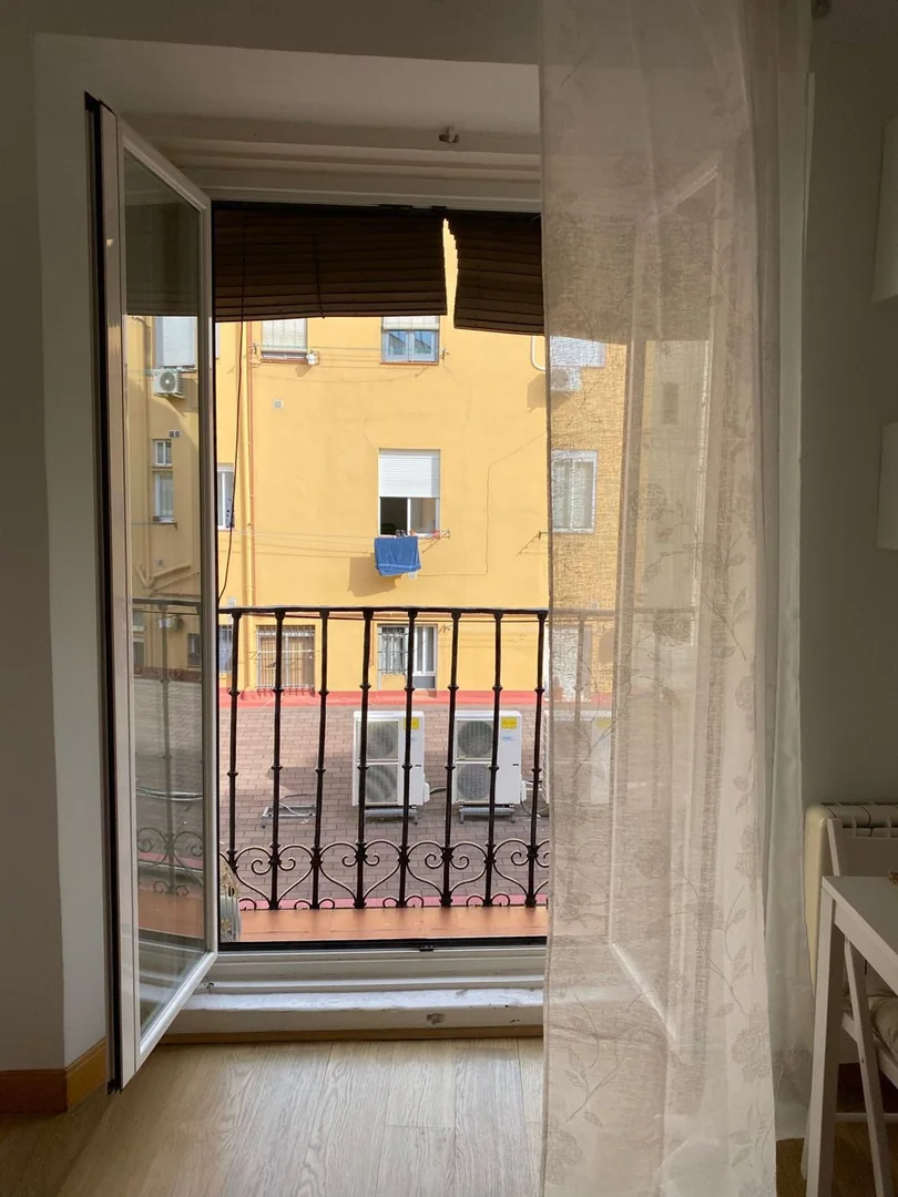 Estudio en Calle de Buenavista, 24, Lavapiés-Embajadores - Foto 4