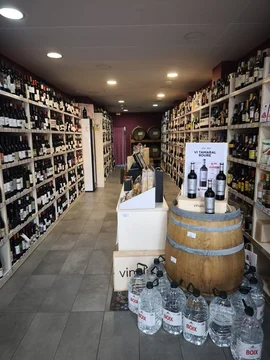 Vinoteca en traspaso en Calle de Bofarull, 45 - Foto 3