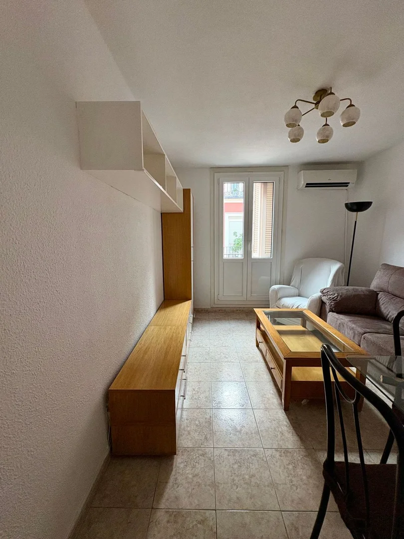 Piso en calle de Velarde, 8 - Foto 2