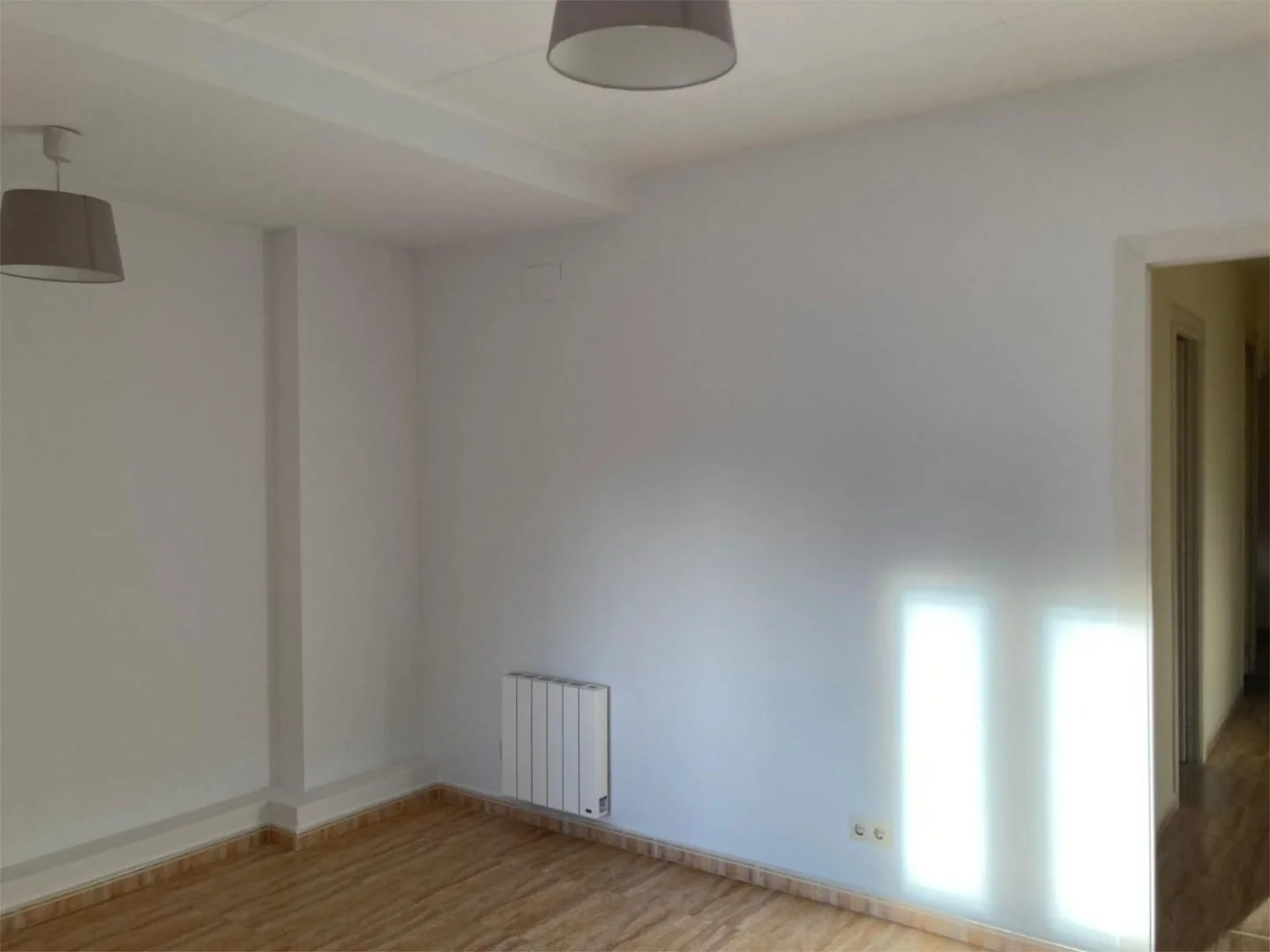 Piso en calle Carrer de Cabestany 13 - Foto 2