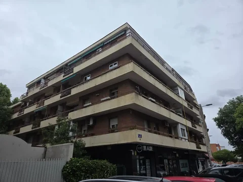 Piso en  Calle de la Drácena 15 - Foto 9