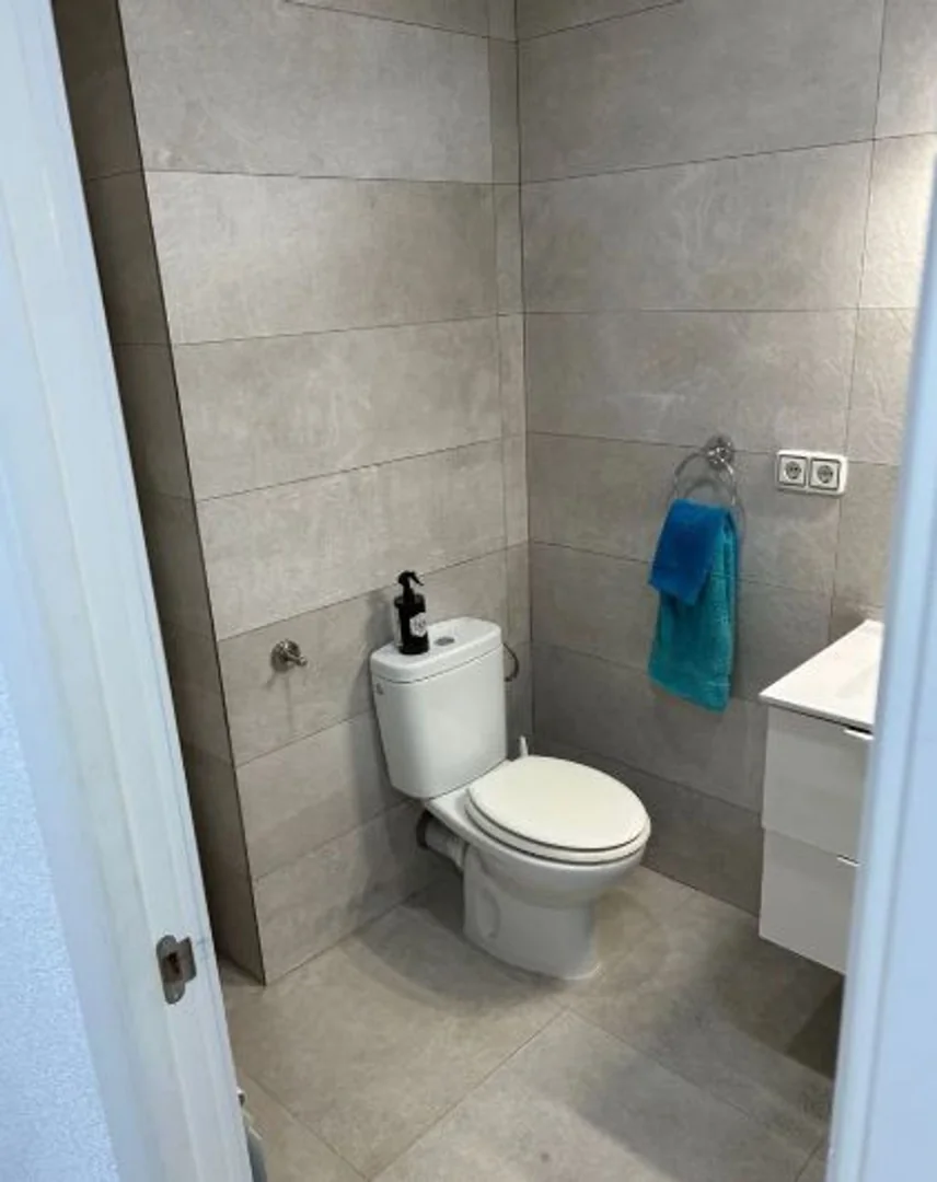 Piso en Calle de Castelldefels, 45, Ciutat Meridiana - Torre Baró - Vallbona - Foto 7