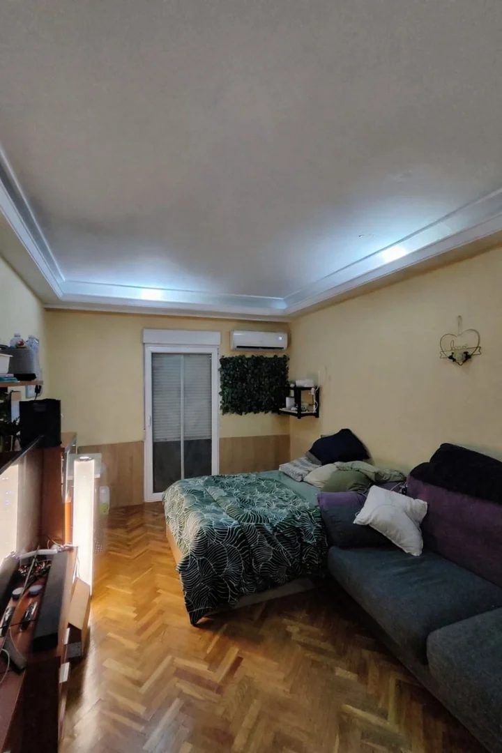 Chalet adosado en Barrio Aeropuerto - Foto 12