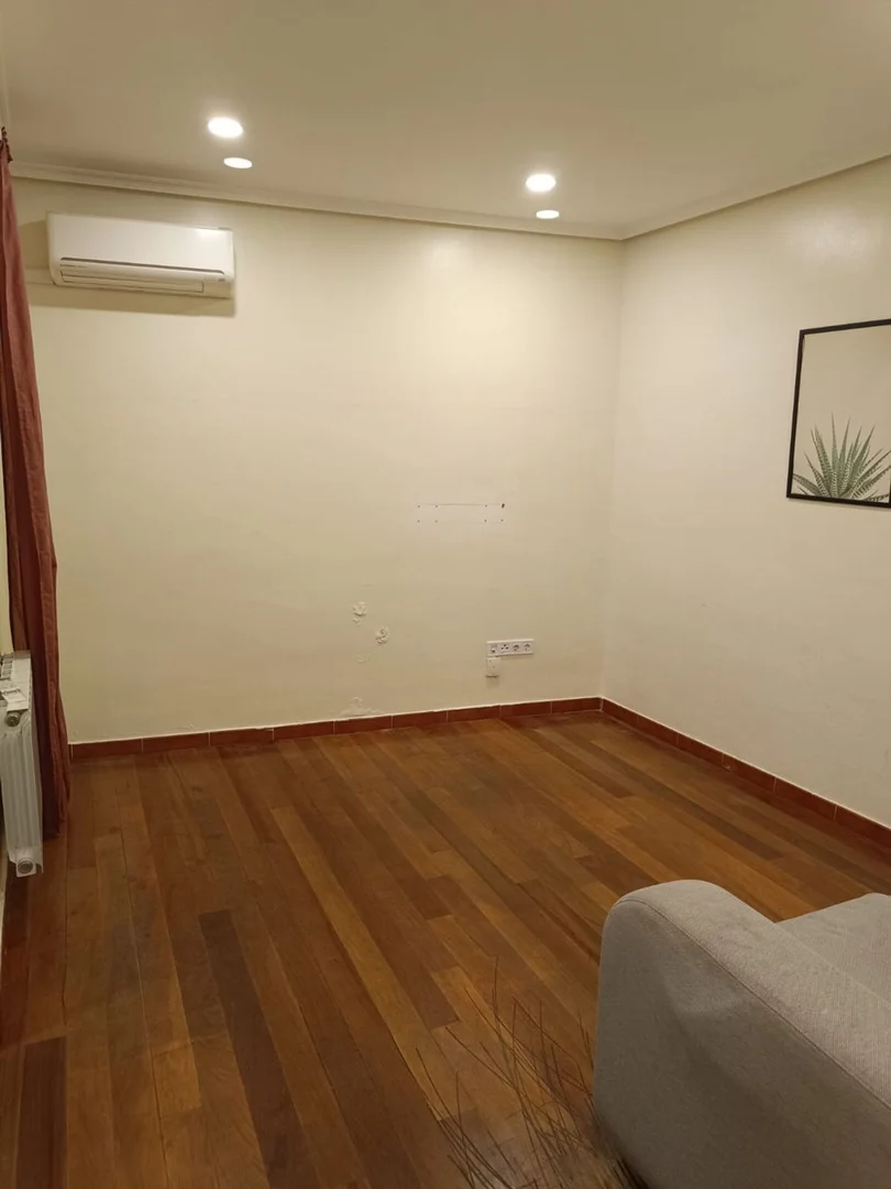 Piso en calle del Mesón de Paredes, 84 - Foto 2