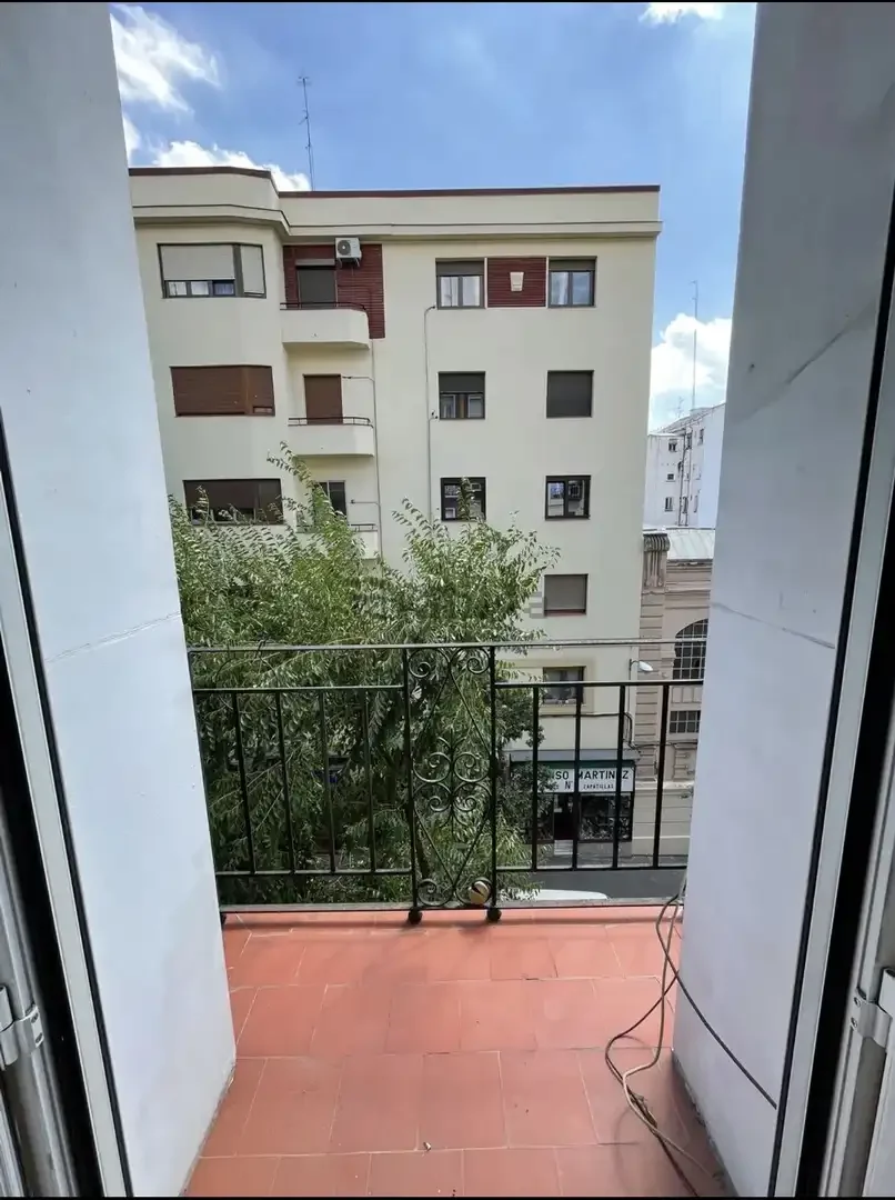 Piso en  Calle de Altamirano 6 - Foto 4