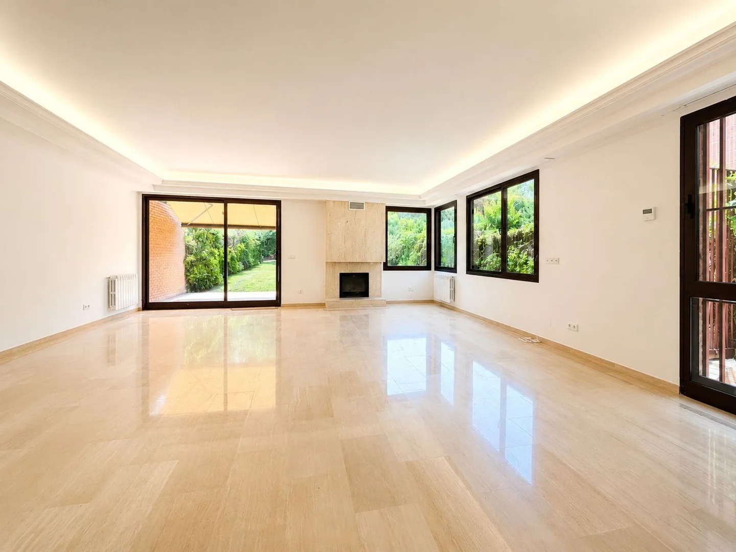 Chalet pareado en Conde Orgaz-Piovera - Foto 4