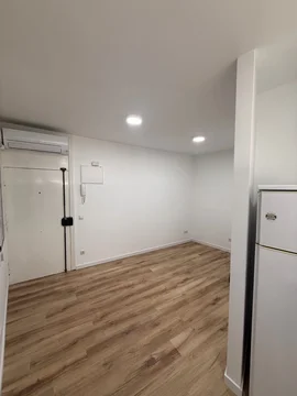 Estudio en calle de Valencia, 13 - Foto 6