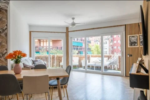 Piso en calle de la Marina, 551 - Foto 1