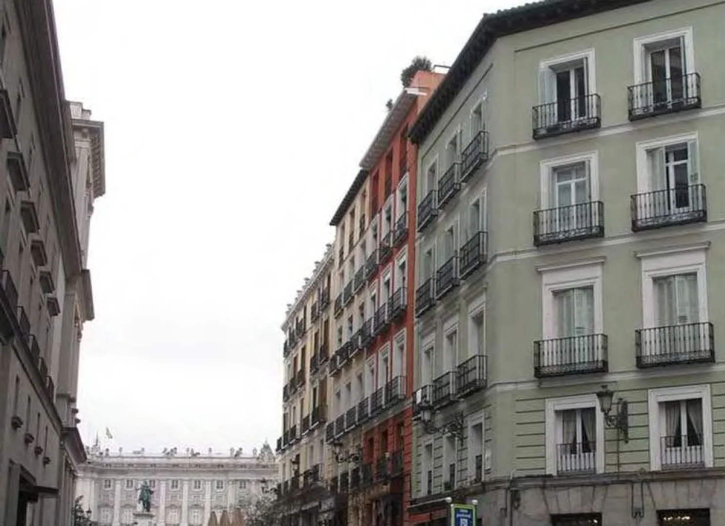 Estudio en calle Felipe V, 2