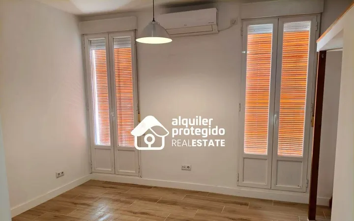Estudio en Calle del Pico Cejo, Numancia - Foto 1