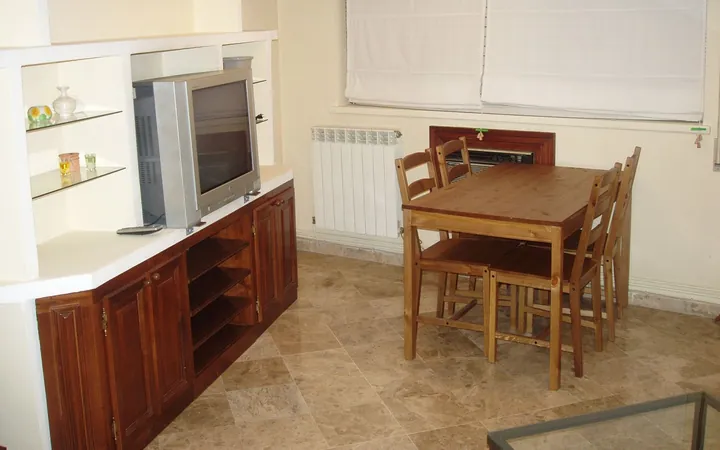 Piso en Calle de Pinos Baja, 46, Valdeacederas - Foto 5