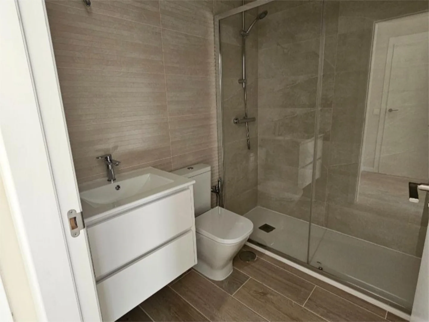 Piso en  Calle del Teniente Coronel Noreña 20 - Foto 10