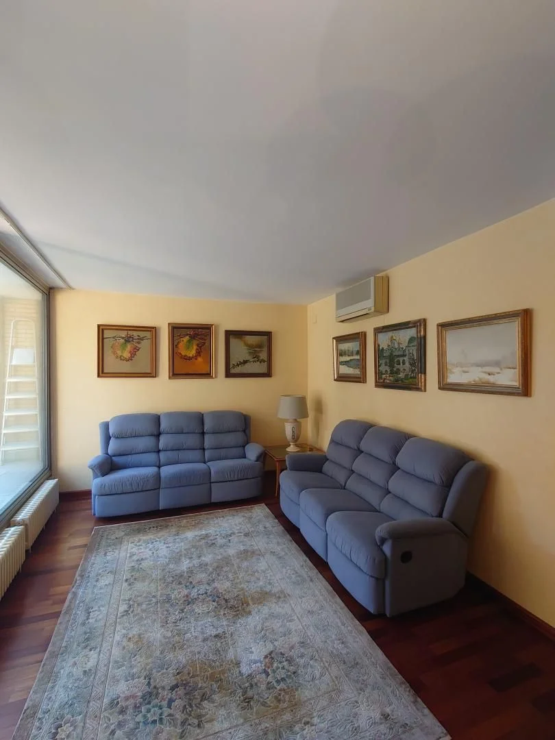 Piso en  Carrer de Salvador Espriu 85 - Foto 3