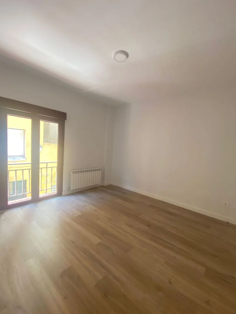 Piso en calle de San Hermenegildo, 16 - Foto 1