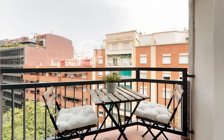 Piso en Calle Casp, El Fort Pienc - Foto 1