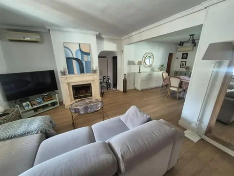 Piso en  Calle del Conde de las Posadas 23 - Foto 4