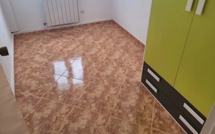Piso en Calle del Laurel - Foto 6