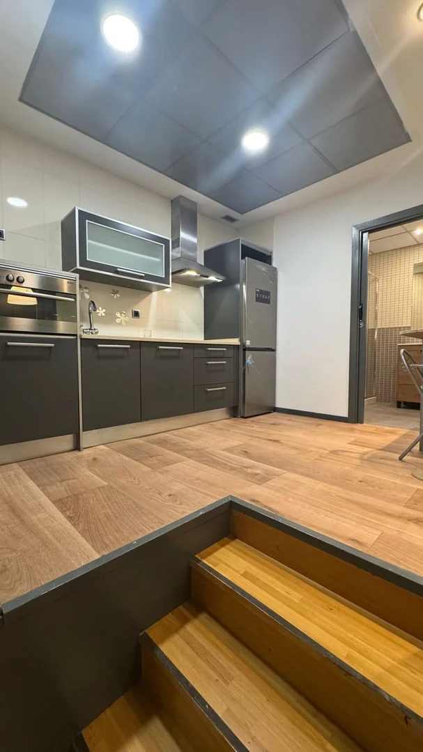 Estudio en avenida del Cerro del Águila, 3 - Foto 1