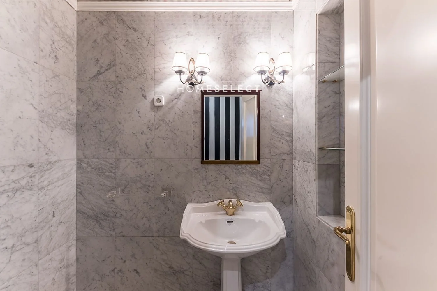 Piso en calle de Alfonso XII - Foto 14