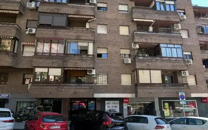 Piso en  Calle de Villafranca 22 - Foto 6