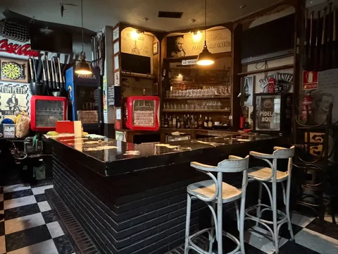 Local comercial en  Calle de Mauricio Legendre 3 - Foto 3